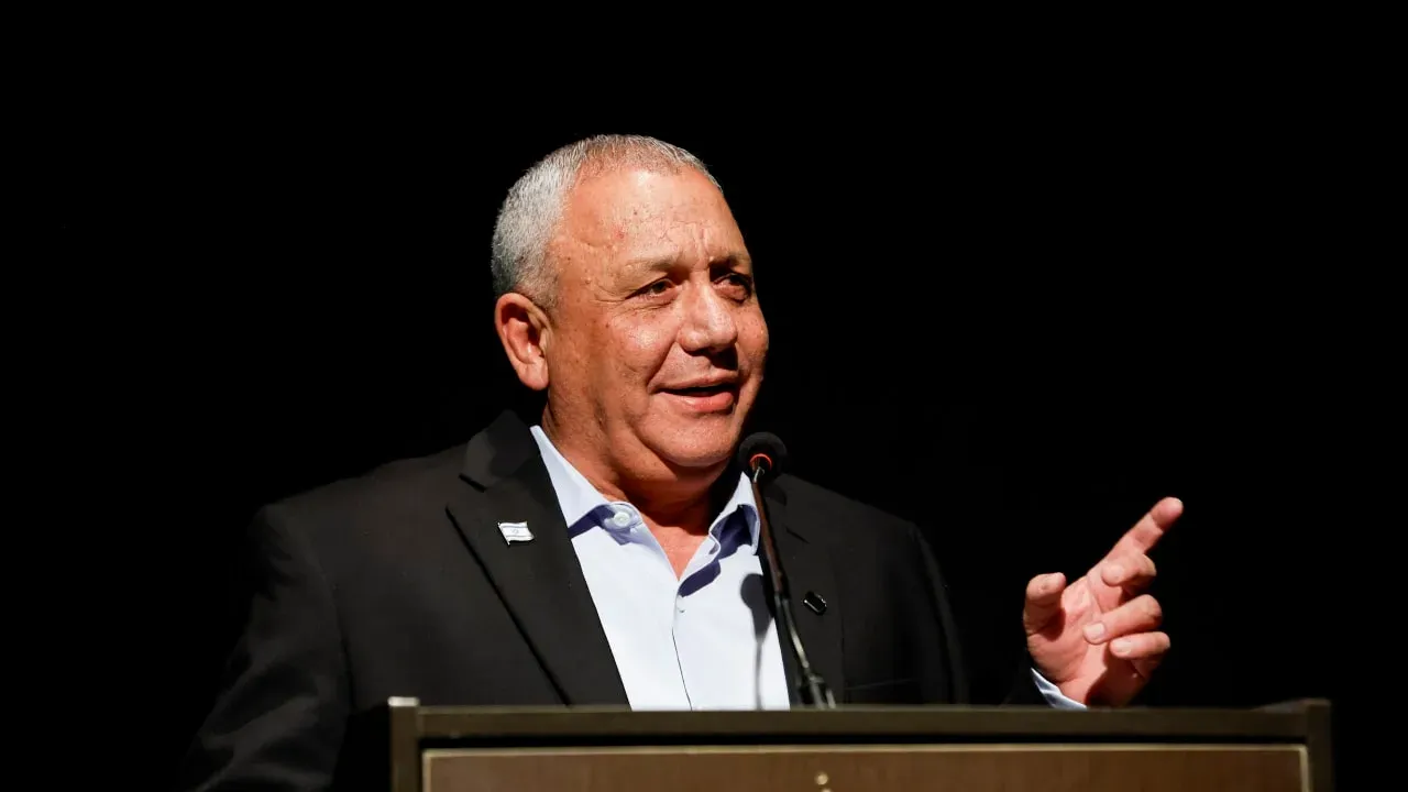 Eisenkot calls on opposition to secure 'Zionist' majority against Netanyahu